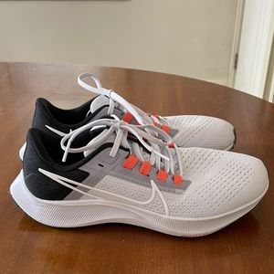 Womens Nike Pegasus 38 size 9.5